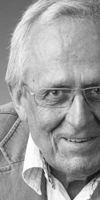 Dieter Hildebrandt, German kabarettist, dies at age 86